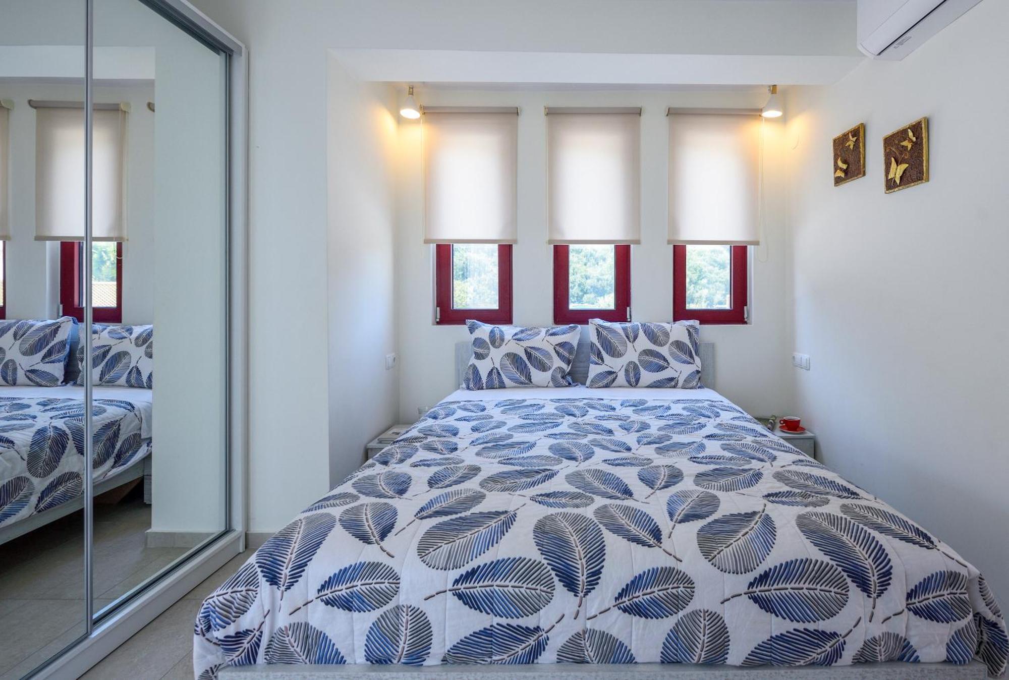 نيا بوتيدايا Elpiniki Luxury Rooms المظهر الخارجي الصورة